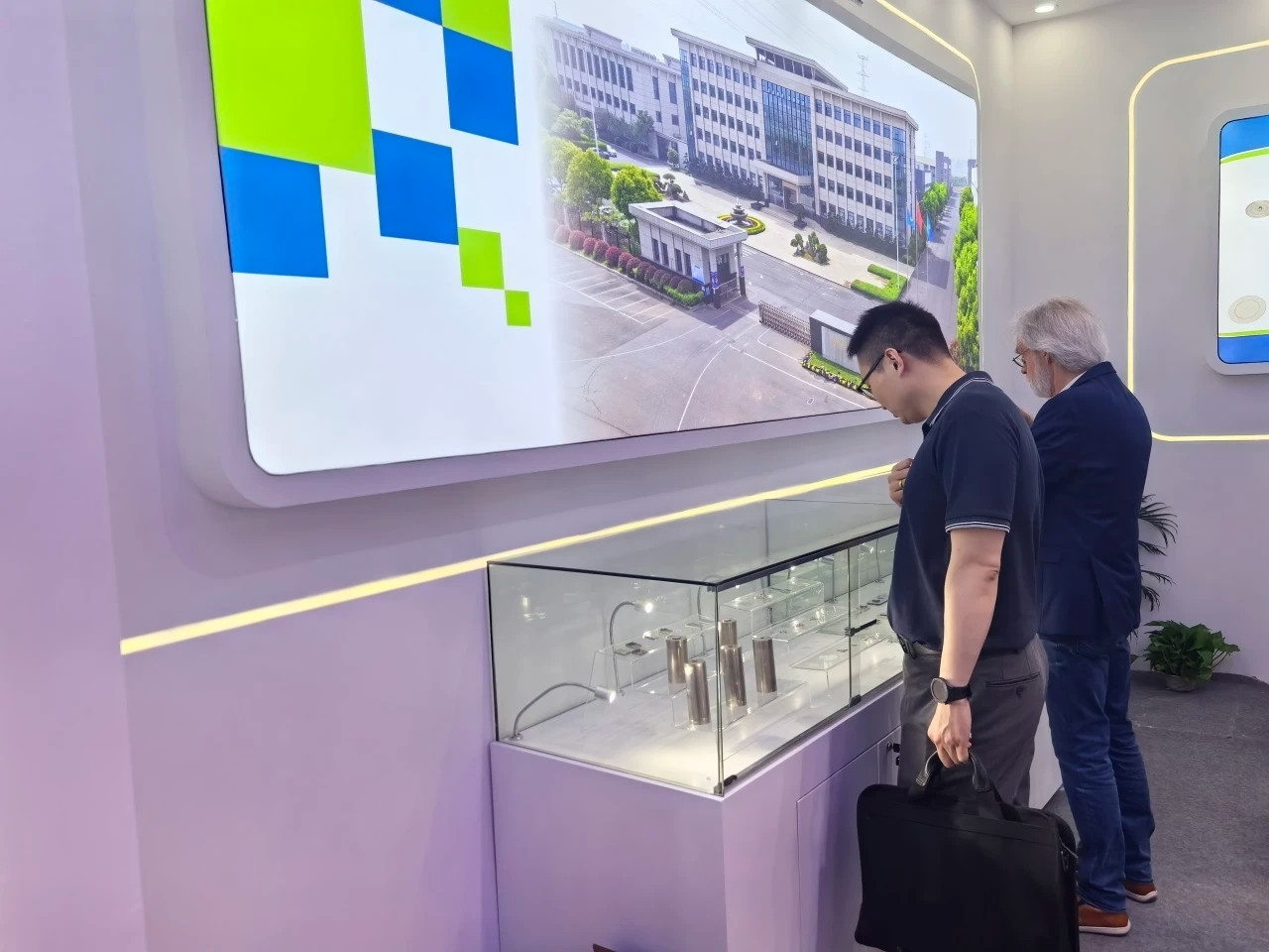 1751263440737389.jpg 1751263440737389.jpg